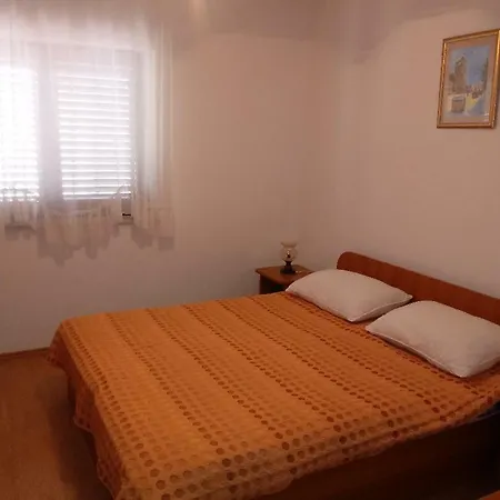 Mira Daire Zadar